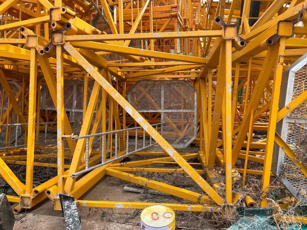 #起重机械设备 #塔机租赁 中联新款5610标准节,只用一次