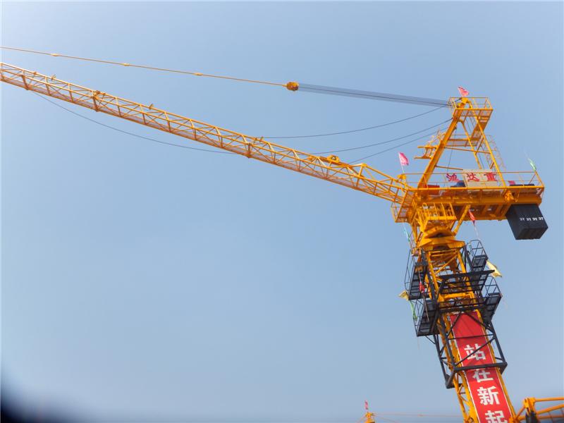 动臂式塔机3T与塔吊租赁服务解析